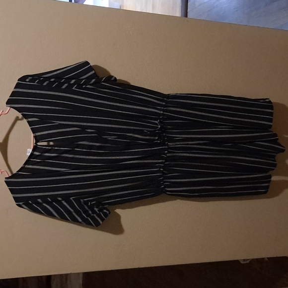 Old Navy Women's Romper - Picture 4 of 7